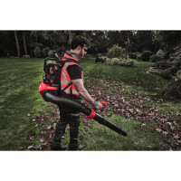 M18 FUEL™ Akku-Rucksackgebläse, mit 4x 12.0 Ah Ak