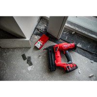 FUEL Akku-Nagler, mit 2x 2.0 Ah Akku & Ladegerät, M